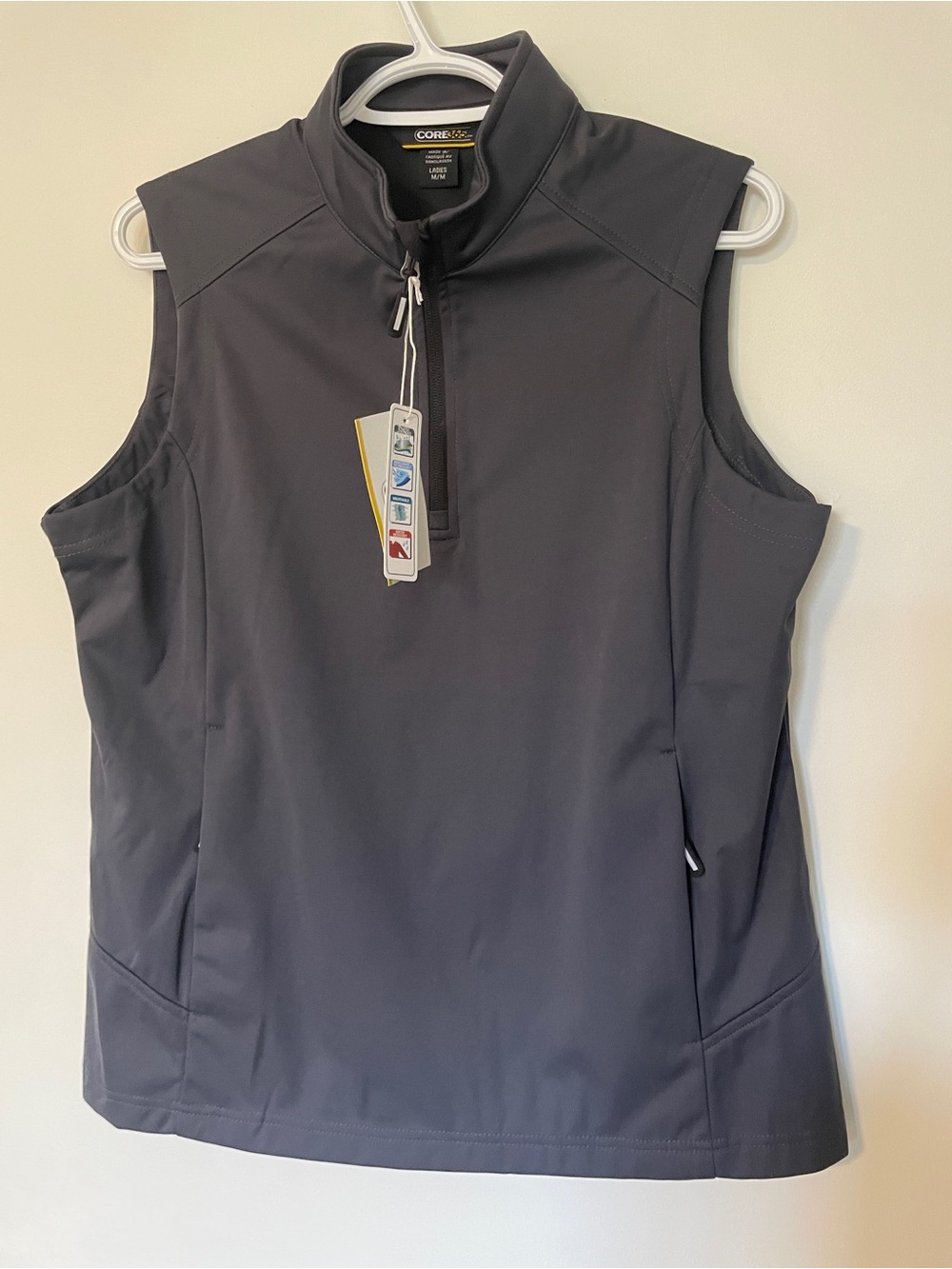 NWT Active vest (grey)